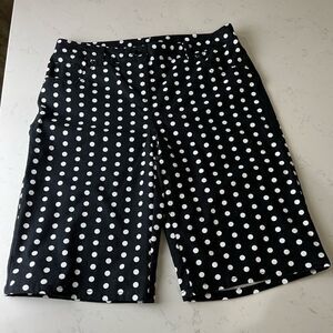 ❤️Attyre  NY Pokadot Black & White Bermuda Shorts Size 4